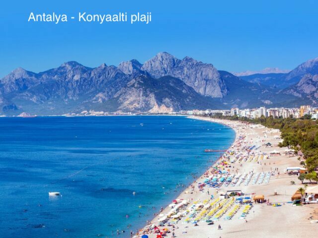 Antalya - pláž Konyaaltı